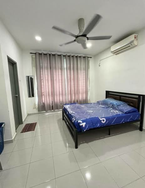 Rumah Teres 2 Tingkat untuk Dijual di Taman Cendana (Pasir Gudang) - Maggie Lee - Bedroom - PropertyGuru.com.my