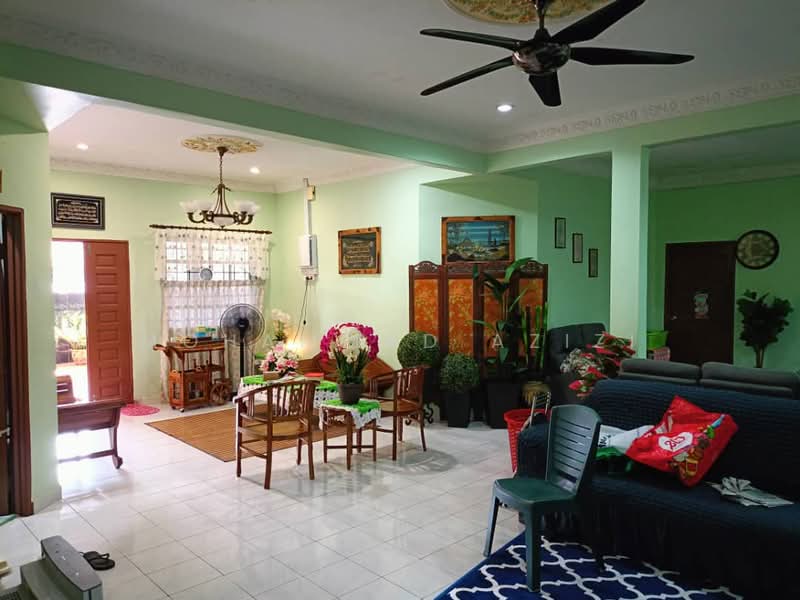 Bungalow for Sale in Taman Berjaya Permai (Kuantan) - Mohammad Azizi - PropertyGuru.com.my
