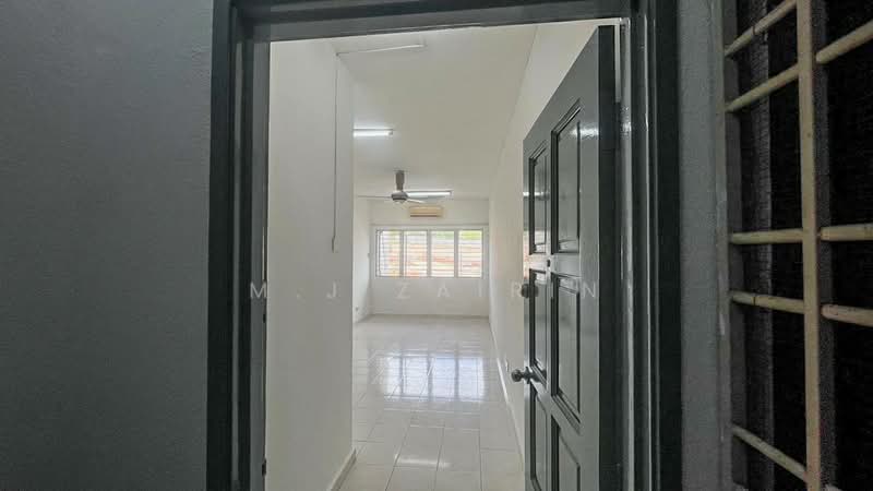 Pangsapuri untuk Dijual di Antara Apartment - M.J Zairin - Interior - PropertyGuru.com.my