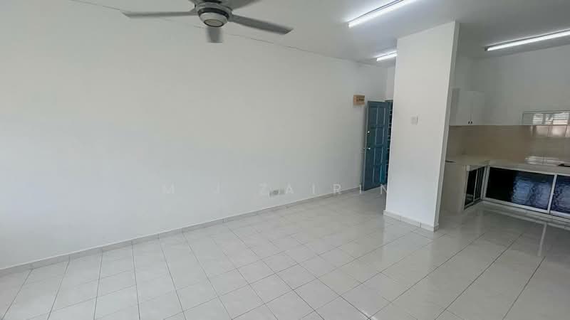 Pangsapuri untuk Dijual di Antara Apartment - M.J Zairin - Living Room - PropertyGuru.com.my