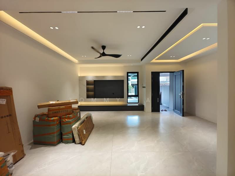 2-storey Terraced House for Sale in Taman Perling (Perling) - Tommy Tai - Living Room - PropertyGuru.com.my