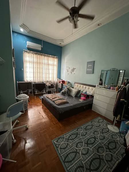 Semi-Detached House for Sale in Taman Universiti (Skudai) - Azlan Ismail aiproperty - Bedroom - PropertyGuru.com.my