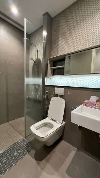 Service Residence for Sale at Lucentia Residences - Lincoln Thye - Bathroom - PropertyGuru.com.my