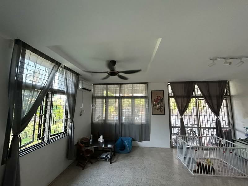 Rumah Teres untuk Dijual di Bagan Jermal (Butterworth) - Joey Teh - Living Room - PropertyGuru.com.my