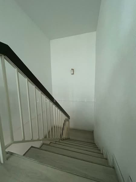 Rumah Teres untuk Dijual di Bagan Jermal (Butterworth) - Joey Teh - Corridor - PropertyGuru.com.my