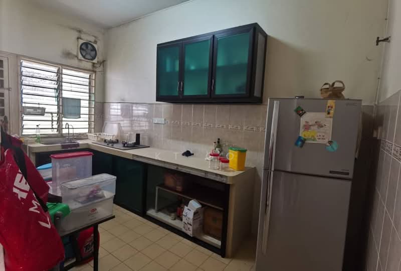 2-storey Terraced House for Sale in Bandar Bukit Puchong 2 (Puchong) - KT Go - Kitchen - PropertyGuru.com.my