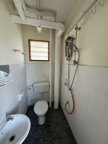 Pangsapuri untuk Disewa di Pangsapuri Seroja - Denny Chen - Bathroom - PropertyGuru.com.my