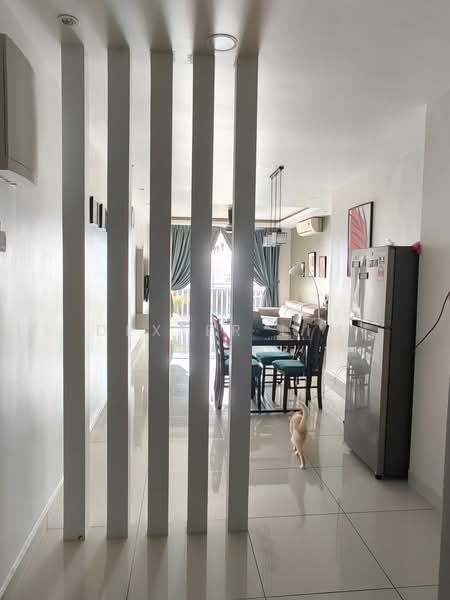 Servis Apartment untuk Disewa di KSL Residence @ Daya - Dexter Lim - Living Room - PropertyGuru.com.my