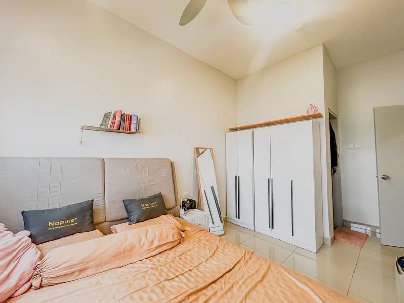 Service Residence for Sale at SkyLake Residence - Muz Hafiz - PropertyGuru.com.my
