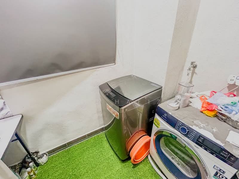 Service Residence for Sale at SkyLake Residence - Muz Hafiz - PropertyGuru.com.my
