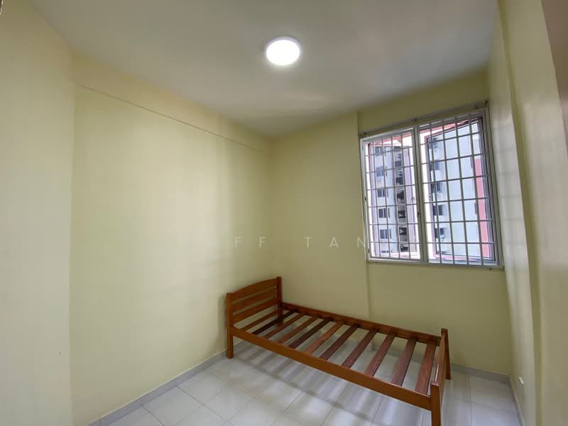 Pangsapuri untuk Disewa di Kingfisher Series - Jeff Tan - Bedroom - PropertyGuru.com.my
