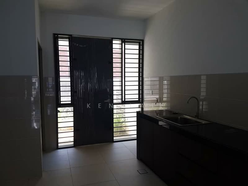 2-storey Terraced House for Sale in Elmina (Shah Alam) - Ken Lai - Kitchen - PropertyGuru.com.my