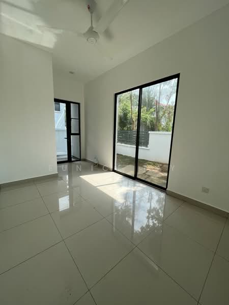 Rumah Teres untuk Disewa di Alam Damai (Cheras) - Eunice Tay - PropertyGuru.com.my