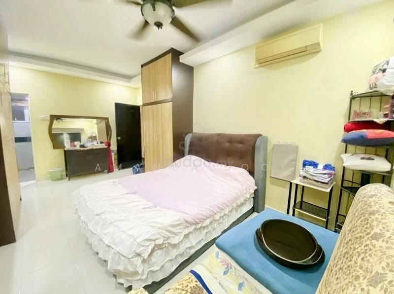 Servis Apartment untuk Dijual di Koi Kinrara - Amanda Lock - Bedroom - PropertyGuru.com.my