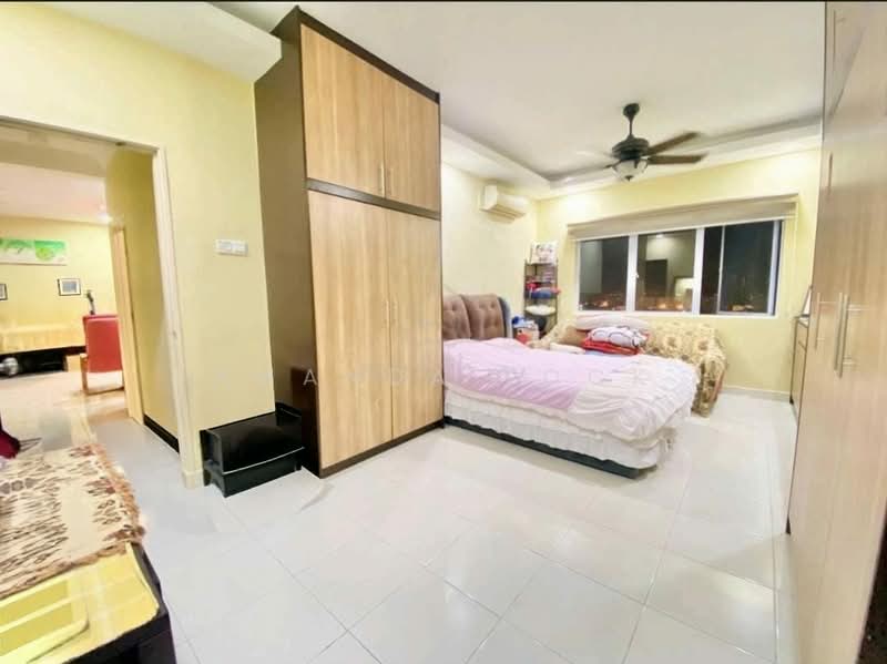Servis Apartment untuk Dijual di Koi Kinrara - Amanda Lock - Bedroom - PropertyGuru.com.my