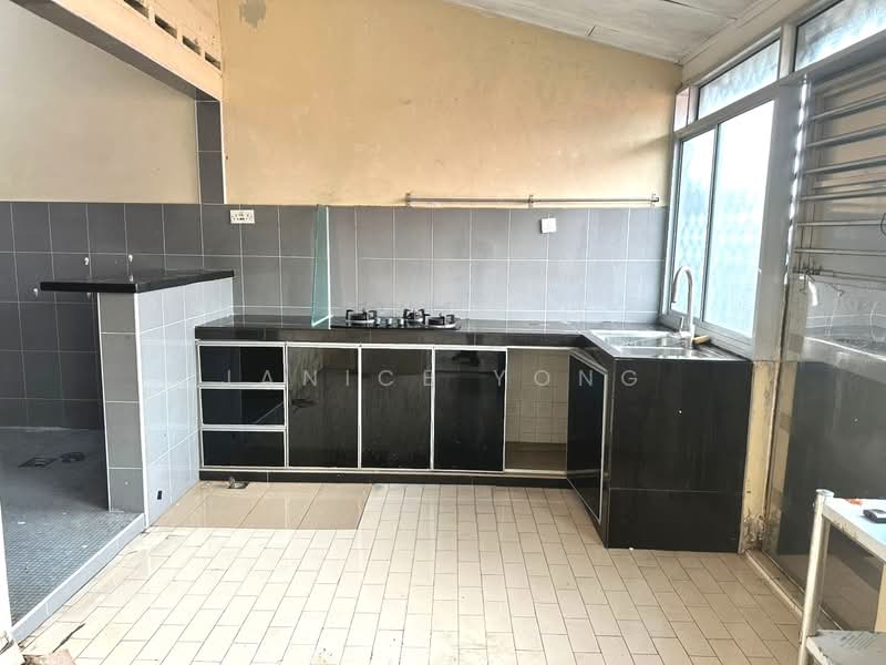 Rumah Teres 1 Tingkat untuk Disewa di Taman Pelangi (Johor Bahru) - Janice Yong - Kitchen - PropertyGuru.com.my