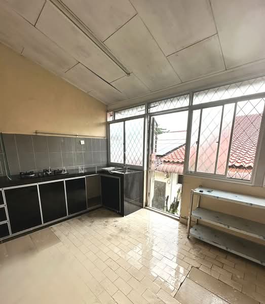 Rumah Teres 1 Tingkat untuk Disewa di Taman Pelangi (Johor Bahru) - Janice Yong - Kitchen - PropertyGuru.com.my