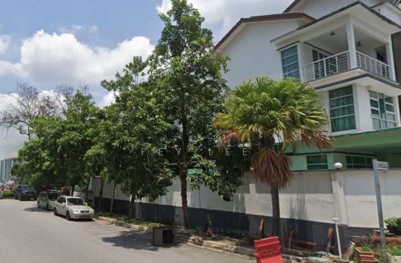 Rumah Bandar untuk Dijual di Taman Pinggiran Putra (Seri Kembangan) - Fey Lee - Exterior - PropertyGuru.com.my