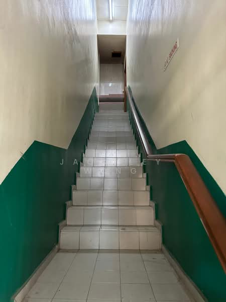 Shop for Rent in Bandar Teknologi Kajang (Kajang) - Jacksley Wong - Corridor - PropertyGuru.com.my