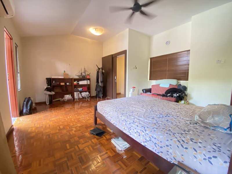 2-storey Terraced House for Rent in Taman Bukit Desa (Taman Desa) - Janice Lau - Bedroom - PropertyGuru.com.my