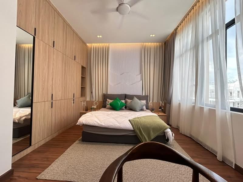 Cluster House for Sale in Seksyen 7 (Shah Alam) - Thony Tan - Bedroom - PropertyGuru.com.my