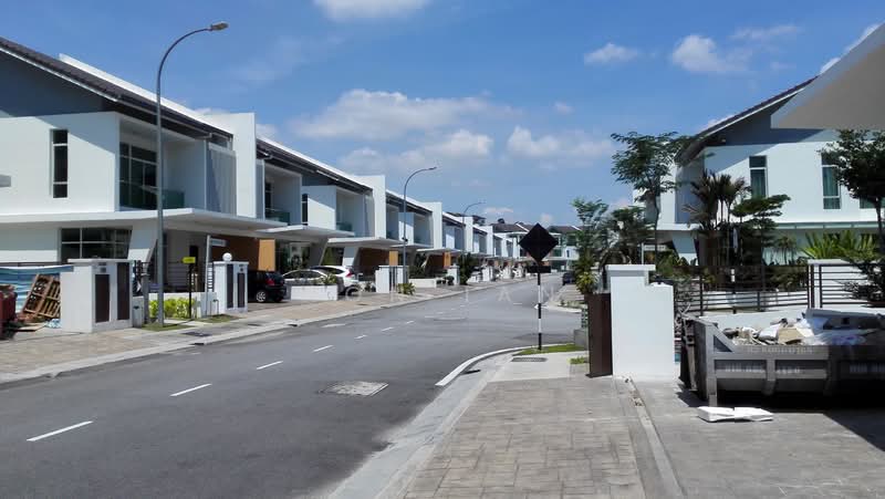 Semi-Detached House for Sale in Taman Damai Utama (Bandar Kinrara) - Hon Ian - PropertyGuru.com.my