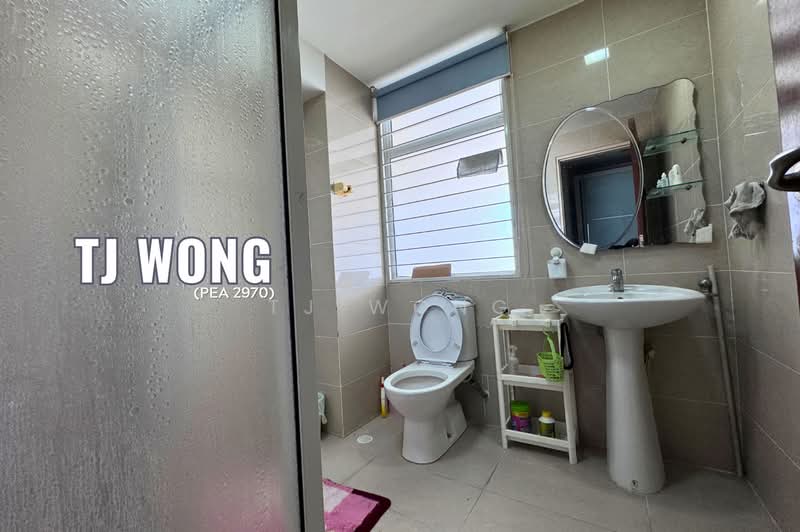Terraced House for Sale in Golden Hill Garden (Kota Kinabalu) - TJ Wong - Master Bathroom - PropertyGuru.com.my