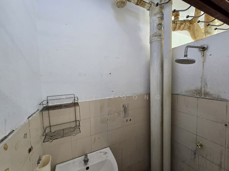 Apartment for Rent at Pandan Ria (Block A & B) - Alex Foong - Bathroom - PropertyGuru.com.my