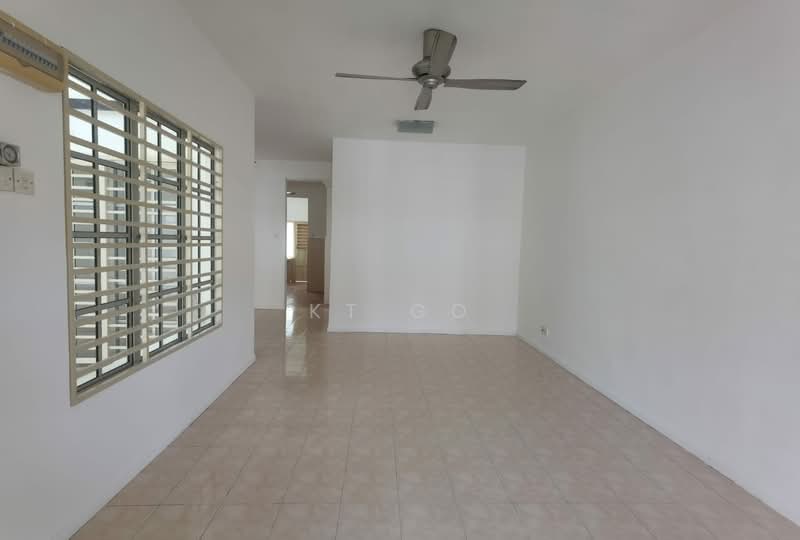 2-storey Terraced House for Sale in Bandar Bukit Puchong 2 (Puchong) - KT Go - Living Room - PropertyGuru.com.my