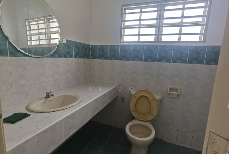 2-storey Terraced House for Sale in Bandar Bukit Puchong 2 (Puchong) - KT Go - Bathroom - PropertyGuru.com.my