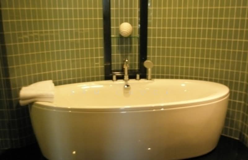 Service Residence for Sale at St Mary Residences - Sam Chock - Bathroom - PropertyGuru.com.my