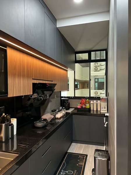 Service Residence for Sale at 8Scape Residence @ Sutera - Jocelyn Onn - Kitchen - PropertyGuru.com.my