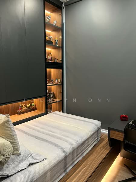 Service Residence for Sale at 8Scape Residence @ Sutera - Jocelyn Onn - Bedroom - PropertyGuru.com.my