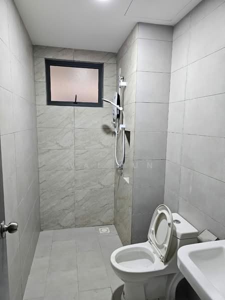 Kondominium untuk Dijual di The Holmes 2 - Wai Lun - Bathroom - PropertyGuru.com.my