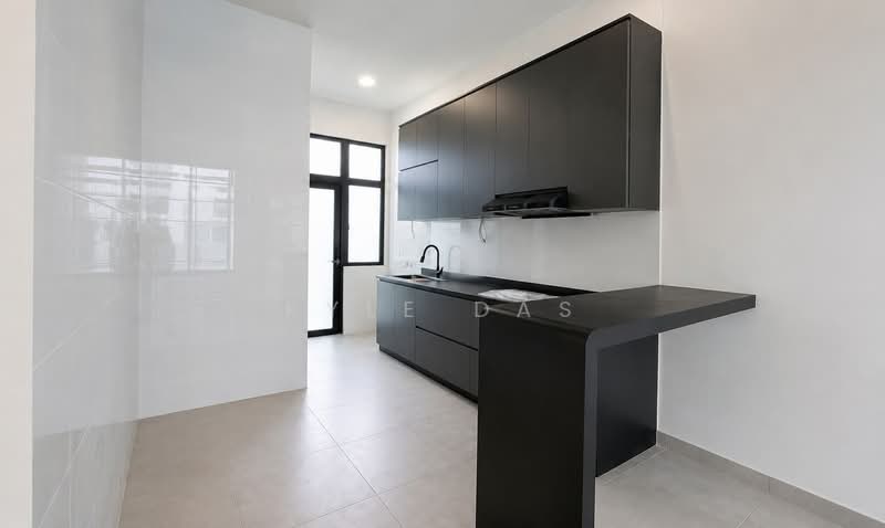 2-storey Terraced House for Rent in Taman Mount Austin (Tebrau) - Kyle Das - Kitchen - PropertyGuru.com.my