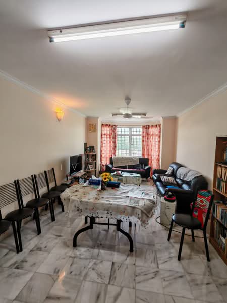 Kondominium untuk Dijual di Endah Regal Condominium - Ivan Lum - Living Room - PropertyGuru.com.my