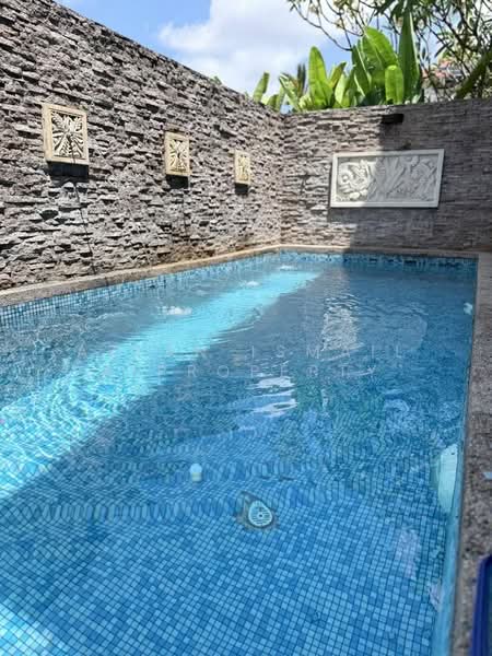 Rumah Teres 3 Tingkat untuk Dijual di Taman Sutera Utama (Skudai) - Azlan Ismail aiproperty - Pool - PropertyGuru.com.my