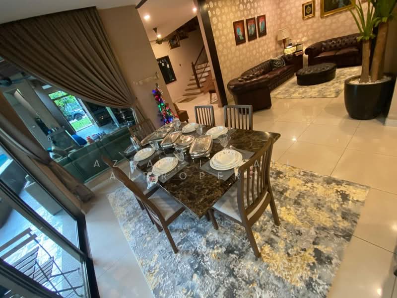 Rumah Teres 3 Tingkat untuk Dijual di Taman Sutera Utama (Skudai) - Azlan Ismail aiproperty - Dining Room - PropertyGuru.com.my