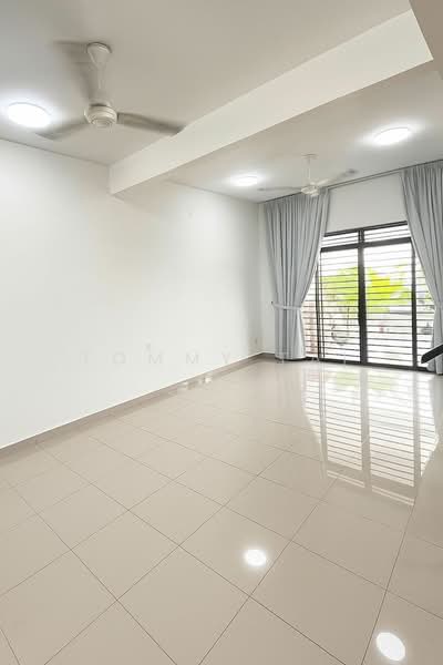 2-storey Terraced House for Sale in Gerbang Nusajaya (Iskandar Puteri (Nusajaya)) - Tommy Tai - Living Room - PropertyGuru.com.my