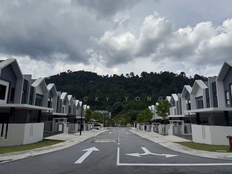 Rumah Teres 2 Tingkat untuk Disewa di Ampang (Selangor) - Jacky Yong - Exterior - PropertyGuru.com.my