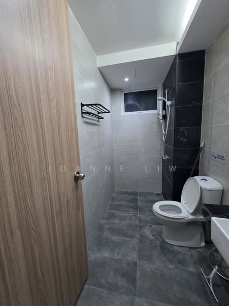 Condominium for Rent at QuayWest Residence - Joanne Liw - Bathroom - PropertyGuru.com.my
