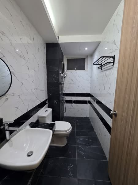 Condominium for Rent at QuayWest Residence - Joanne Liw - Bathroom - PropertyGuru.com.my