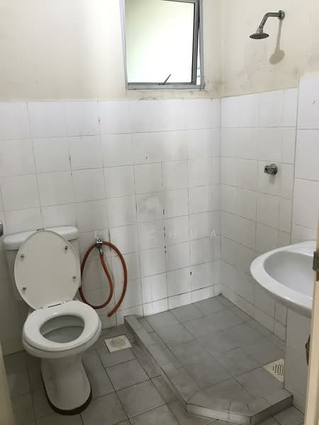 Condominium for Sale at Park View Tower - LS Chua - Bathroom - PropertyGuru.com.my