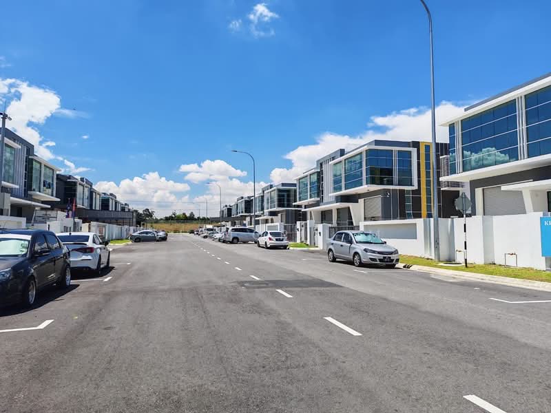 Kedai untuk Disewa di Taman Desa Cemerlang (Ulu Tiram) - Victor Lim - Exterior - PropertyGuru.com.my