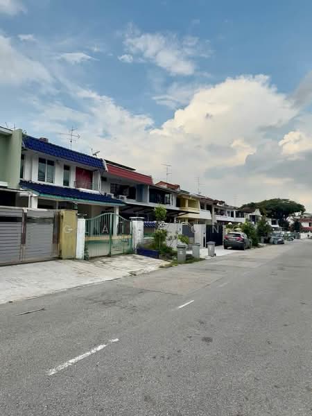 2-storey Terraced House for Sale in Taman Pelangi (Johor Bahru) - Claira Ong - Exterior - PropertyGuru.com.my