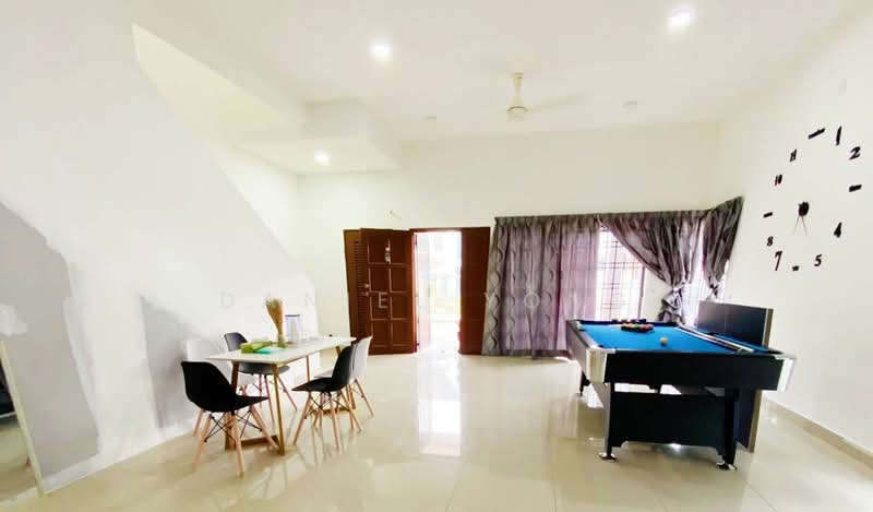 Cluster House for Sale in Nusantara Prima (Gelang Patah) - Daniel Yong - Living Room - PropertyGuru.com.my