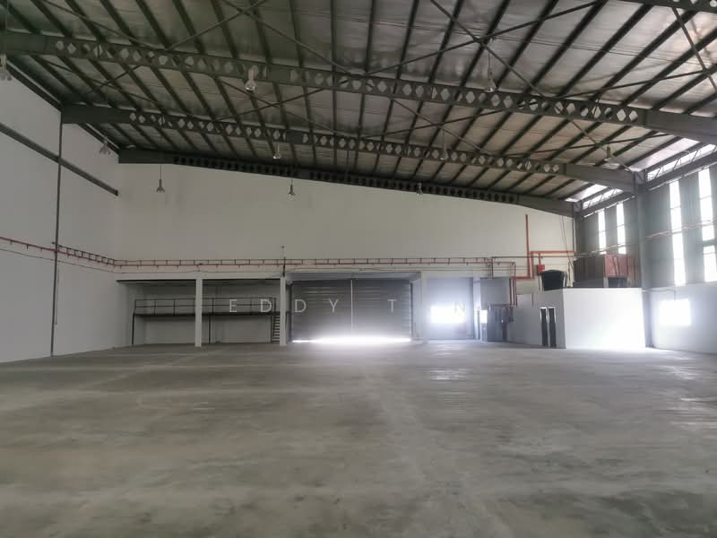 Warehouse for Rent in Subang Hi-Tech Industrial Park (Subang Jaya) - Eddy Tan - Interior - PropertyGuru.com.my