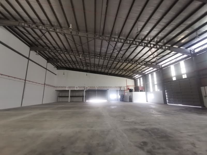 Warehouse for Rent in Subang Hi-Tech Industrial Park (Subang Jaya) - Eddy Tan - Interior - PropertyGuru.com.my