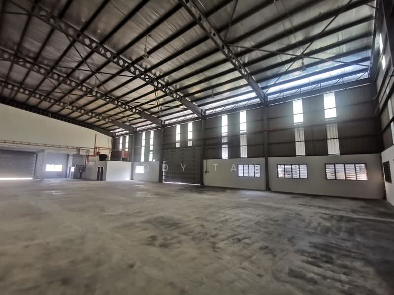 Warehouse for Rent in Subang Hi-Tech Industrial Park (Subang Jaya) - Eddy Tan - Interior - PropertyGuru.com.my