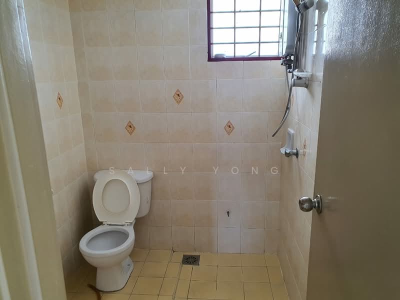 Kondominium untuk Dijual di Casa Puteri Condominium - Sally Yong - Bathroom - PropertyGuru.com.my